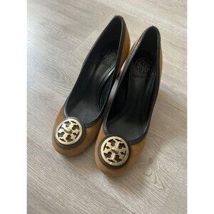 Tory Burch Dark Vicuña/Black Selma High Mid Heel NIB With Dust Cover Size 7